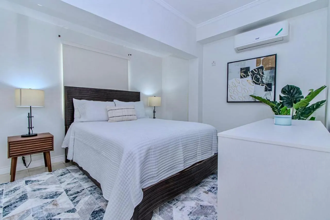 Luxury Dreamcondo Bromptons Kingston 0*,  Jamaica