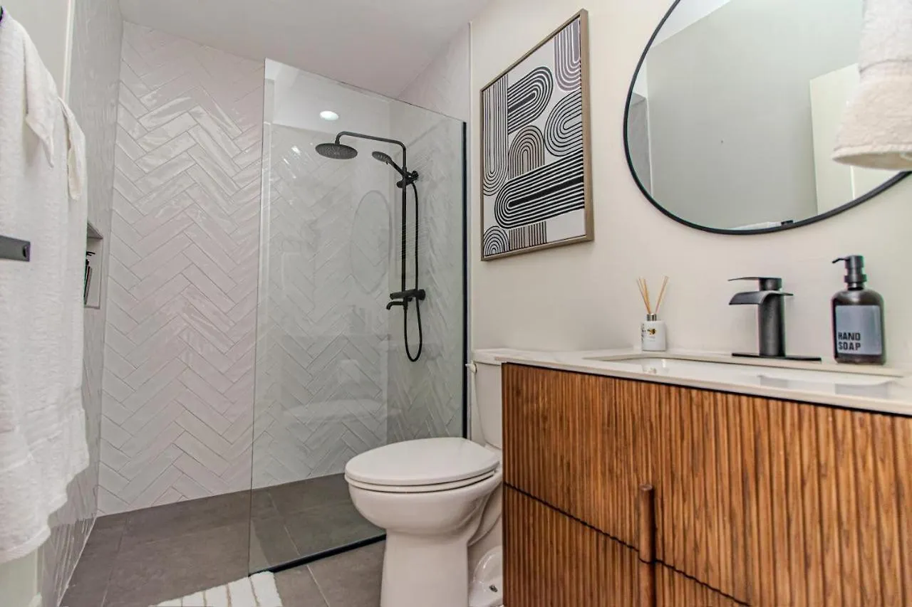 Luxury Dreamcondo Bromptons Kingston Holiday home